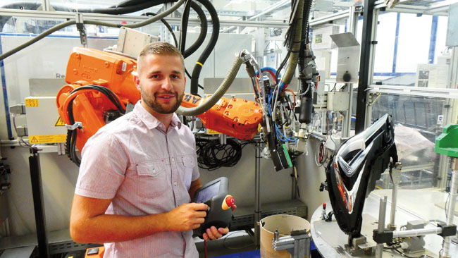 Priemyselné, kartézske aj kolaboratívne – roboty sa v zkw nenudia - obr1